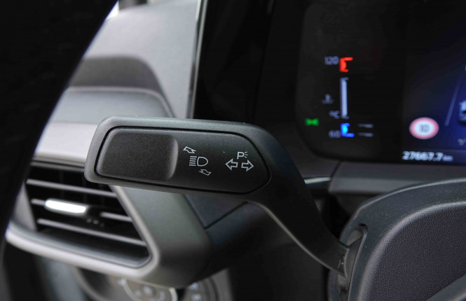 FORD_FORD_TOURNEOCOU_2654510_18.jpg FORD_FORD_TOURNEOCOU_2654510_18.jpg
