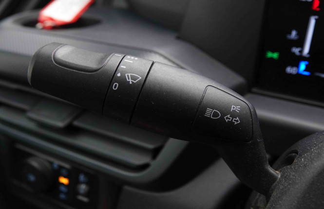 FORD_FORD_TRANSITCUS_2550163_41.jpg FORD_FORD_TRANSITCUS_2550163_41.jpg