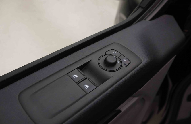 FORD_FORD_TRANSIT_2550163_44.jpg