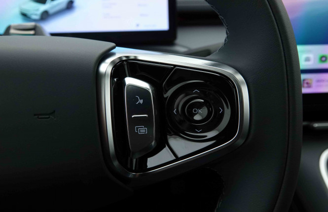 GEELY_GEELY_STARRAYEMI_2654133_18.jpg GEELY_GEELY_STARRAYEMI_2654133_18.jpg