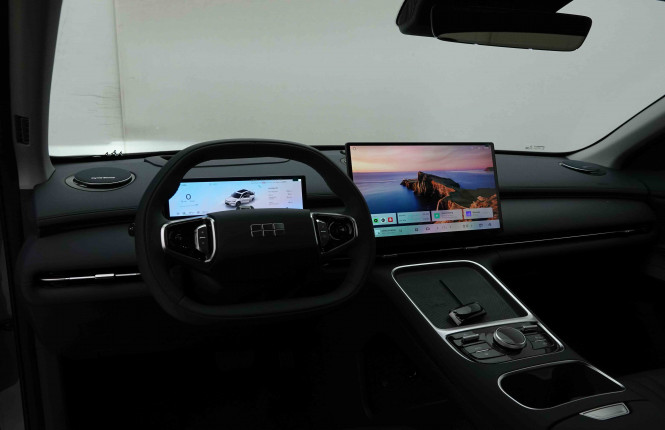 GEELY_GEELY_STARRAYEMI_2654674_68.jpg GEELY_GEELY_STARRAYEMI_2654674_68.jpg
