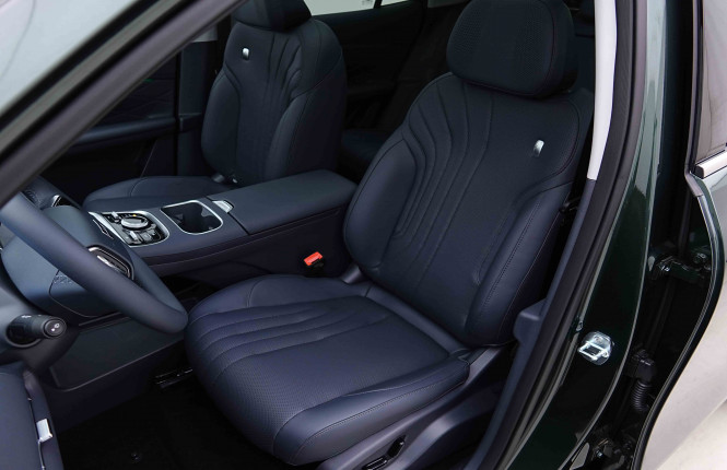 GEELY_GEELY_STARRAYEMI_2655430_7.jpg GEELY_GEELY_STARRAYEMI_2655430_7.jpg