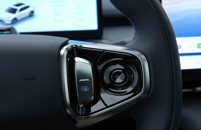 GEELY_GEELY_STARRAYEMI_2655431_21.jpg GEELY_GEELY_STARRAYEMI_2655431_21.jpg
