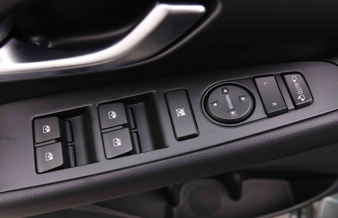 HYUNDAI_HYUNDAI_I30_2548200_79.jpg