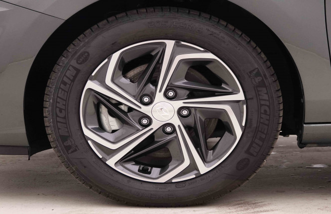 HYUNDAI_HYUNDAI_I30_2548200_80.jpg