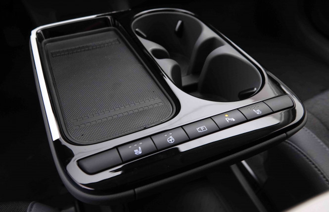 HYUNDAI_HYUNDAI_IONIQ 5_2653076_15.jpg