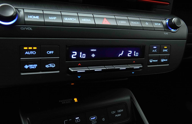 HYUNDAI_HYUNDAI_KONA_2655002_13.jpg