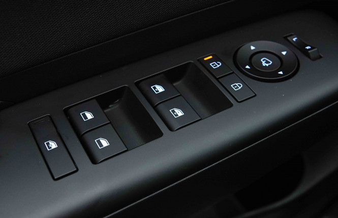 HYUNDAI_HYUNDAI_KONA_2655002_22.jpg