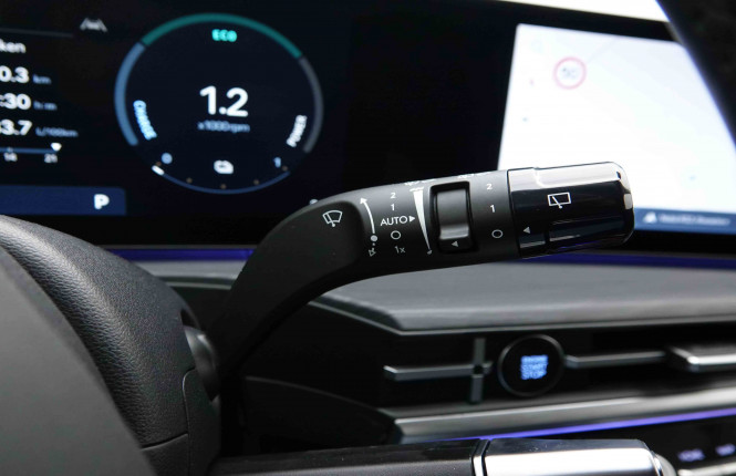 HYUNDAI_HYUNDAI_SANTAFE_2551036_16.jpg HYUNDAI_HYUNDAI_SANTAFE_2551036_16.jpg