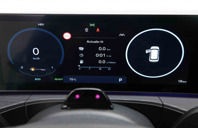 HYUNDAI_HYUNDAI_SANTAFE_2551038_16.jpg HYUNDAI_HYUNDAI_SANTAFE_2551038_16.jpg