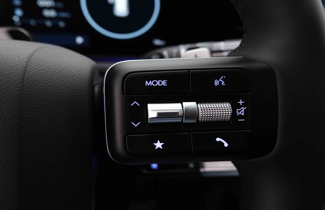 HYUNDAI_HYUNDAI_SANTAFE_2551038_20.jpg HYUNDAI_HYUNDAI_SANTAFE_2551038_20.jpg