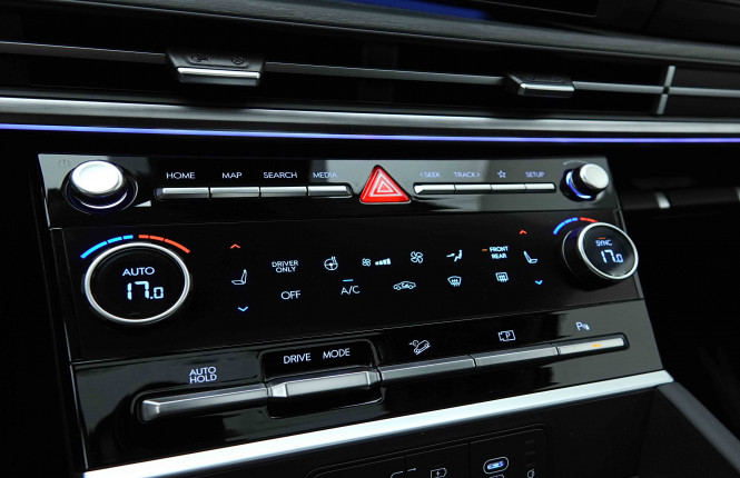 HYUNDAI_HYUNDAI_SANTAFE_2655043_16.jpg HYUNDAI_HYUNDAI_SANTAFE_2655043_16.jpg