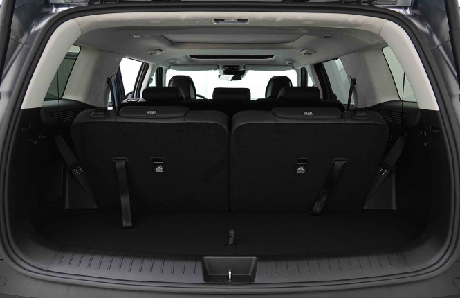 HYUNDAI_HYUNDAI_SANTAFE_2655043_6.jpg HYUNDAI_HYUNDAI_SANTAFE_2655043_6.jpg