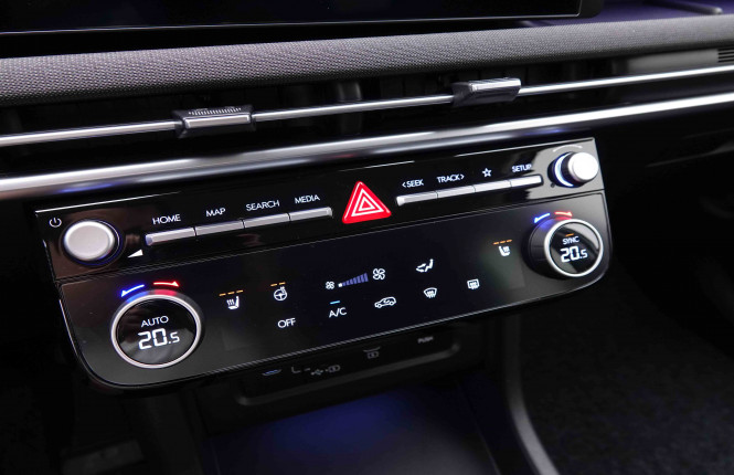 HYUNDAI_HYUNDAI_TUCSON_2549286_15.jpg