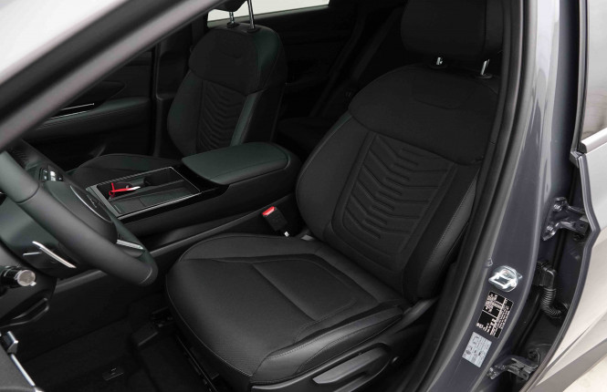 HYUNDAI_HYUNDAI_TUCSON_2652483_7.jpg