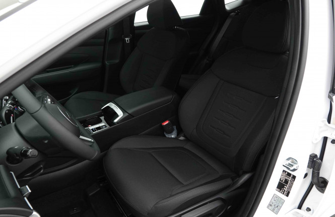 HYUNDAI_HYUNDAI_TUCSON_2653069_6.jpg