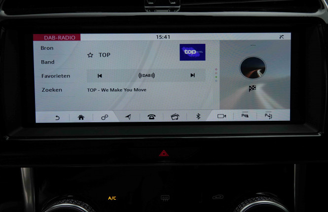 JAGUAR_JAGUAR_XE_2654332_13.jpg
