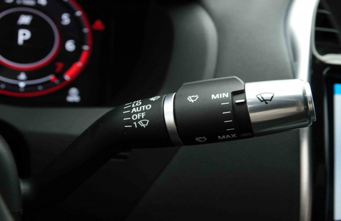 JAGUAR_JAGUAR_XE_2654332_21.jpg