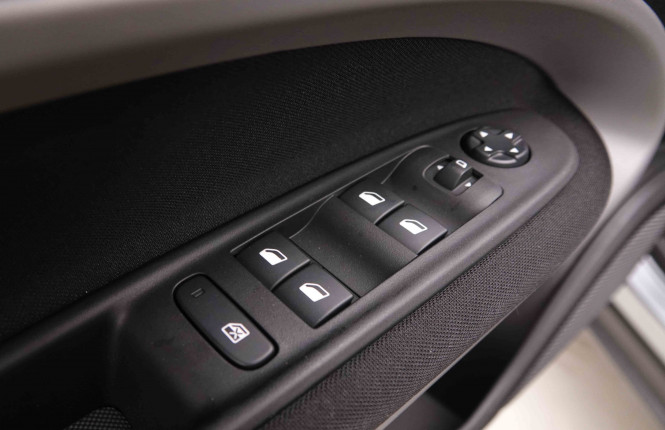 JEEP_JEEP_AVENGER_2549610_20.jpg