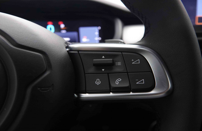 JEEP_JEEP_AVENGER_2550209_20.jpg JEEP_JEEP_AVENGER_2550209_20.jpg