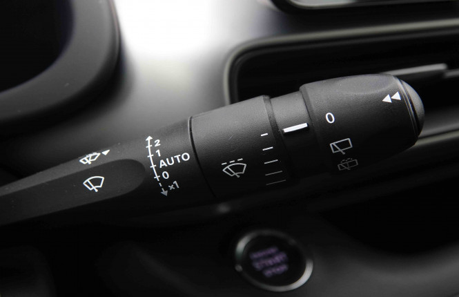 JEEP_JEEP_AVENGER_2550217_18.jpg JEEP_JEEP_AVENGER_2550217_18.jpg