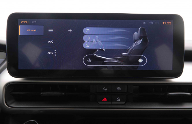 JEEP_JEEP_AVENGER_2550221_11.jpg JEEP_JEEP_AVENGER_2550221_11.jpg