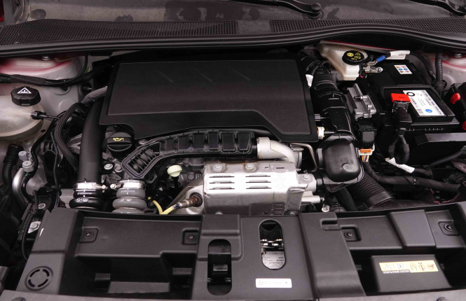 JEEP_JEEP_AVENGER_2550421_21.jpg JEEP_JEEP_AVENGER_2550421_21.jpg