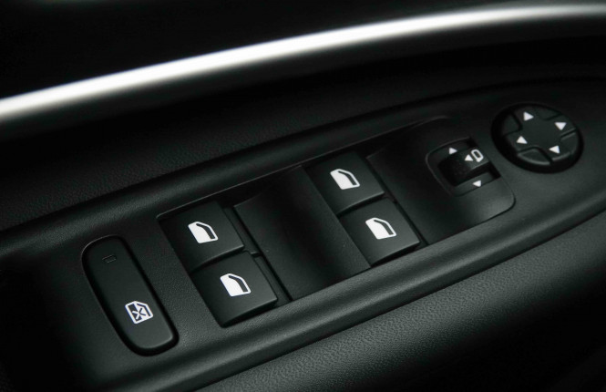 JEEP_JEEP_AVENGER_2652842_23.jpg
