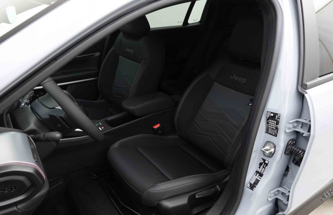 JEEP_JEEP_AVENGER_2652843_7.jpg