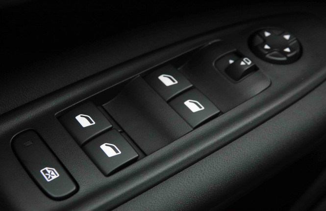 JEEP_JEEP_AVENGER_2652845_21.jpg