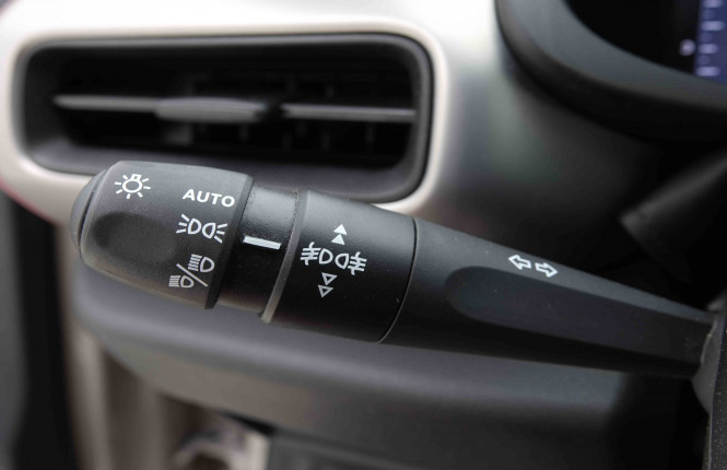 JEEP_JEEP_AVENGER_2653795_14.jpg JEEP_JEEP_AVENGER_2653795_14.jpg