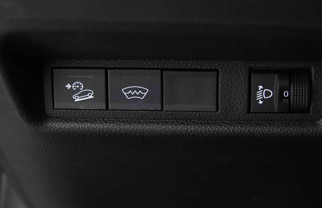JEEP_JEEP_AVENGER_2654710_21.jpg JEEP_JEEP_AVENGER_2654710_21.jpg