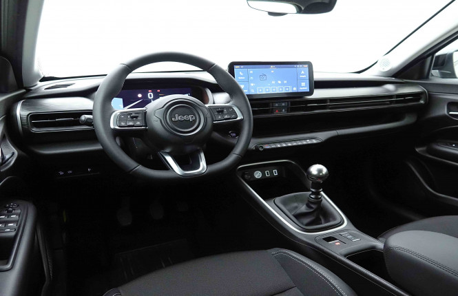 JEEP_JEEP_AVENGER_2654712_8.jpg JEEP_JEEP_AVENGER_2654712_8.jpg