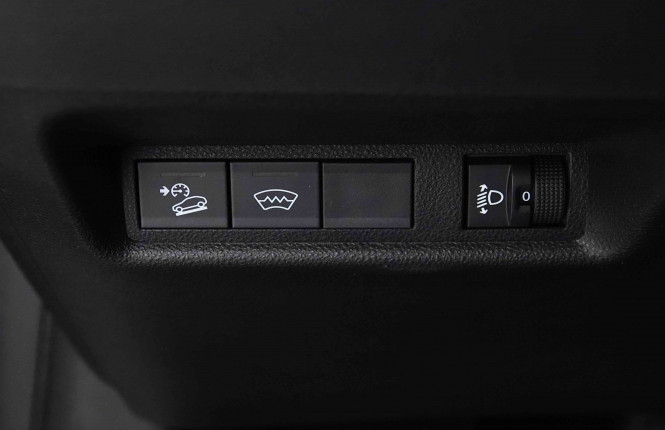 JEEP_JEEP_AVENGER_2654713_22.jpg JEEP_JEEP_AVENGER_2654713_22.jpg