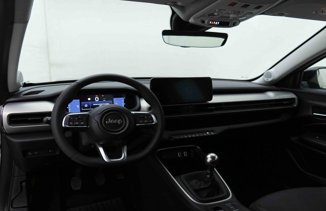 JEEP_JEEP_AVENGER_2654716_8.jpg JEEP_JEEP_AVENGER_2654716_8.jpg