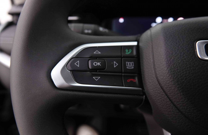 JEEP_JEEP_COMPASS_2550418_16.jpg JEEP_JEEP_COMPASS_2550418_16.jpg