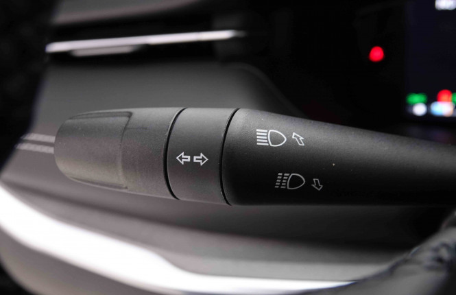 JEEP_JEEP_COMPASS_2551556_16.jpg JEEP_JEEP_COMPASS_2551556_16.jpg