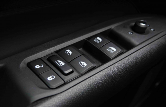 JEEP_JEEP_COMPASS_2551568_19.jpg JEEP_JEEP_COMPASS_2551568_19.jpg