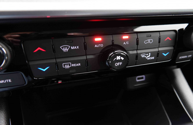 JEEP_JEEP_COMPASS_2551570_12.jpg JEEP_JEEP_COMPASS_2551570_12.jpg