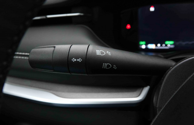 JEEP_JEEP_COMPASS_2551570_14.jpg JEEP_JEEP_COMPASS_2551570_14.jpg