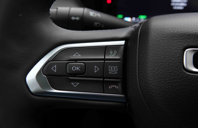 JEEP_JEEP_COMPASS_2551570_16.jpg JEEP_JEEP_COMPASS_2551570_16.jpg