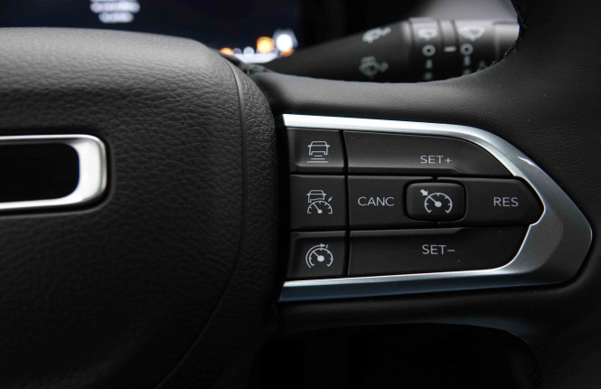 JEEP_JEEP_COMPASS_2551570_17.jpg JEEP_JEEP_COMPASS_2551570_17.jpg