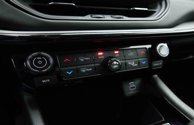 JEEP_JEEP_COMPASS_2652708_13.jpg