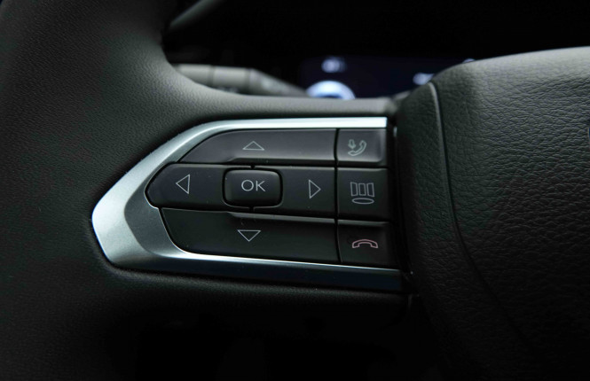 JEEP_JEEP_COMPASS_2652708_17.jpg