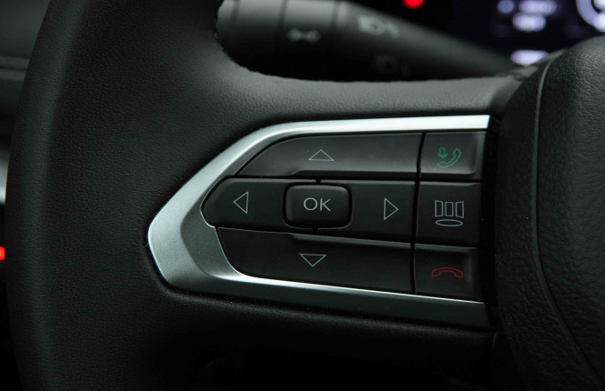 JEEP_JEEP_COMPASS_2653570_17.jpg