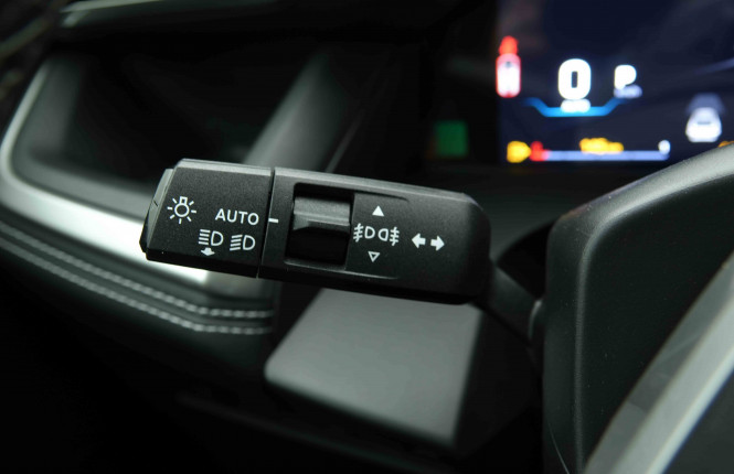 JEEP_JEEP_COMPASS_2653709_17.jpg