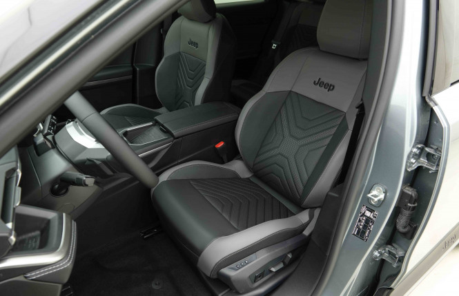JEEP_JEEP_COMPASS_2653709_6.jpg
