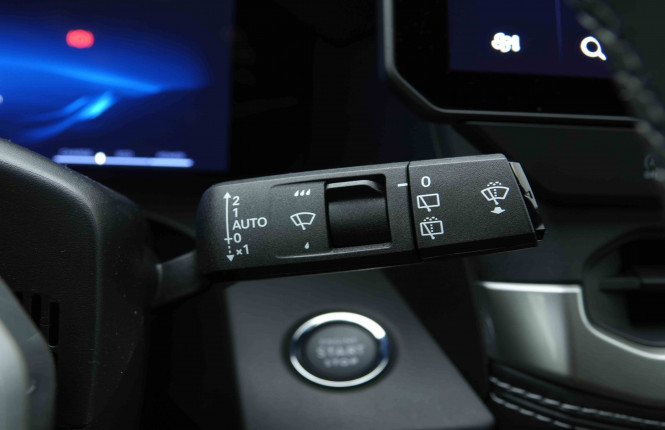 JEEP_JEEP_COMPASS_2653711_17.jpg