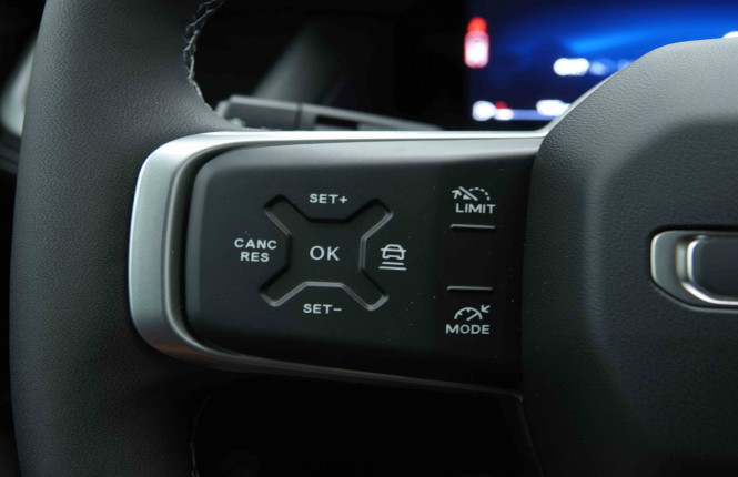 JEEP_JEEP_COMPASS_2653711_18.jpg