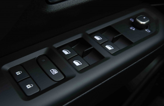 JEEP_JEEP_COMPASS_2653711_20.jpg
